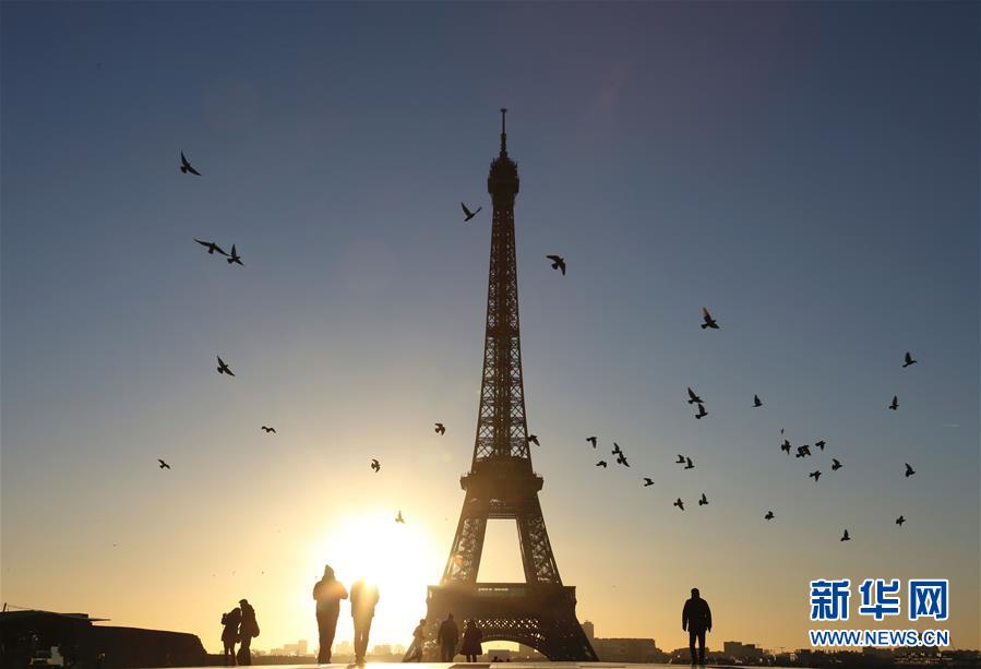 巴黎将投资3亿欧元改善埃菲尔铁塔旅游服务设