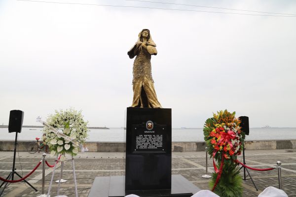 旅菲华侨质疑菲政府慰安妇立场:不应屈从日本要求 菲律宾设立首座二战“慰安妇”铜像