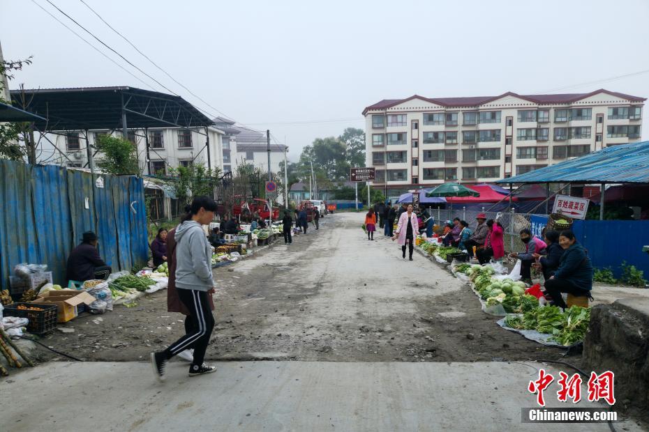 安倍与马克龙举行会谈 商议雷诺与日产合作关系