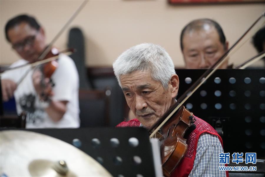 美国威斯康星州小镇发生枪击事件 致5死2伤