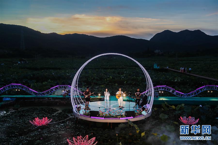 英国央行下调英国经济增长预期