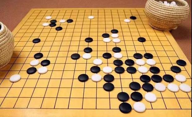 棋逢难处需小尖