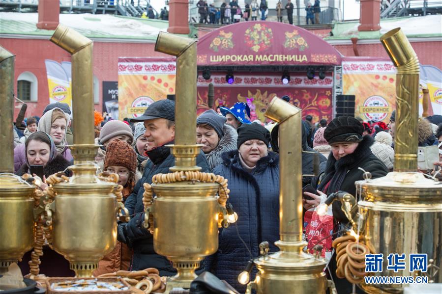 俄罗斯欢度“谢肉节”