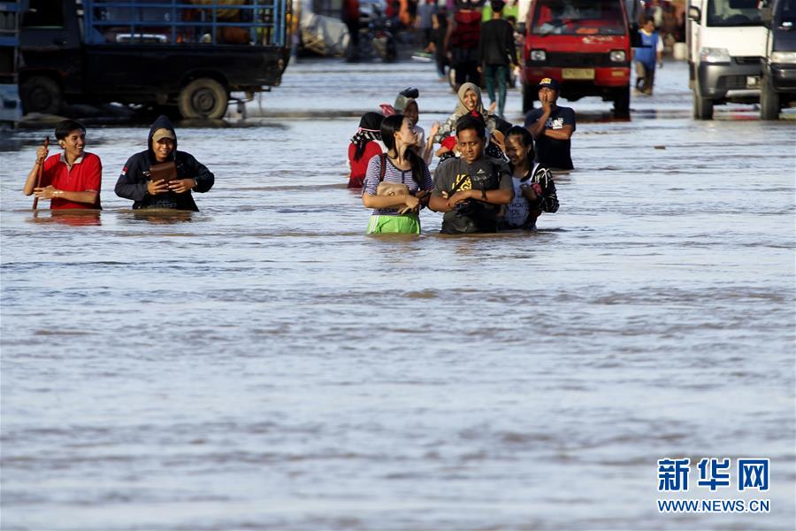 印尼西部洪水成灾