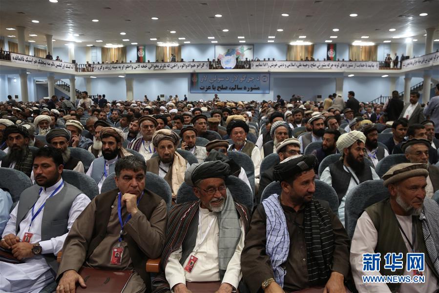 阿富汗总统强调应通过对话实现和平