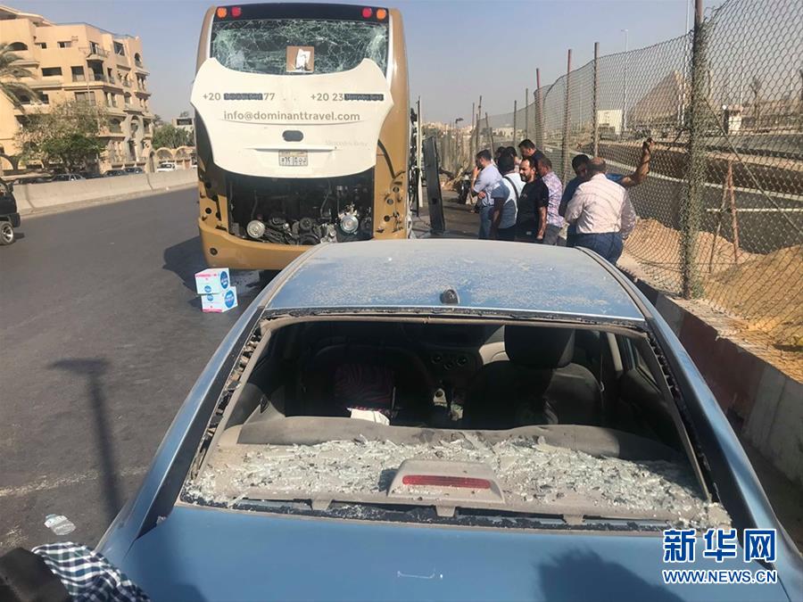 埃及一旅游巴士遭爆炸袭击