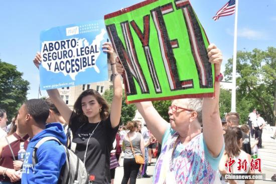 抗议升级！美20多州县发起诉讼阻止堕胎禁令生效