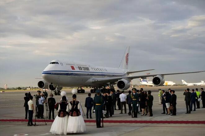在比什凯克，“玛纳斯”见证习主席访吉时间