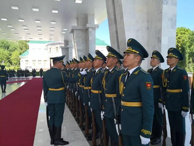 在比什凯克，“玛纳斯”见证习主席访吉时间