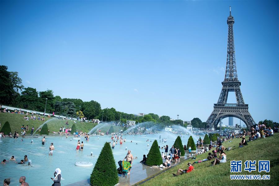 （国际）（1）法国遭遇高温天气