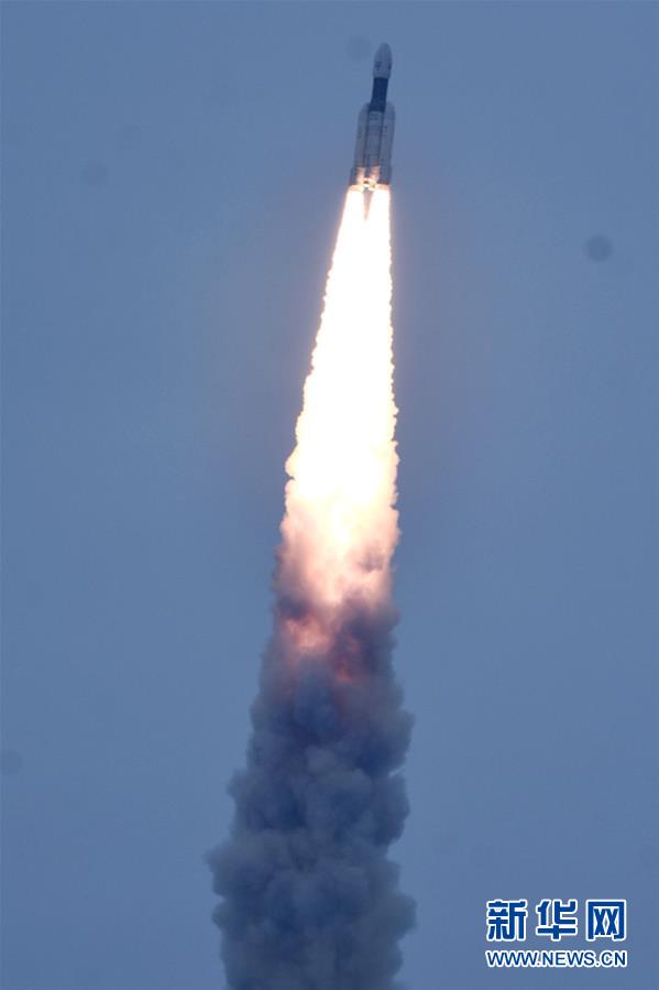 印度成功发射“月船2号”月球探测器