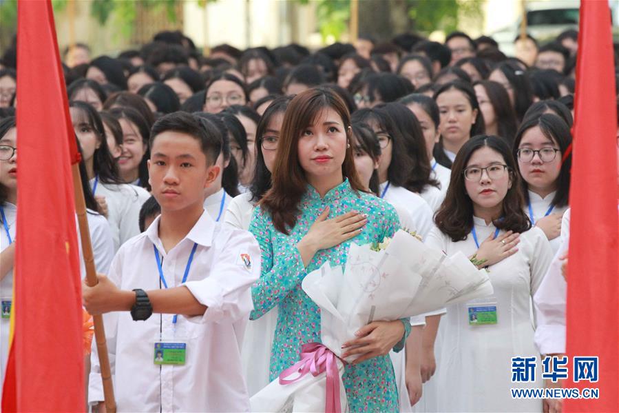 越南学生迎来新学年