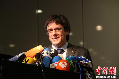 西班牙发布国际通缉令 寻求引渡前加泰罗尼亚主席