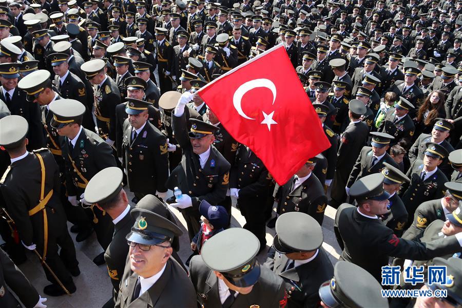 土耳其庆祝共和国成立96周年
