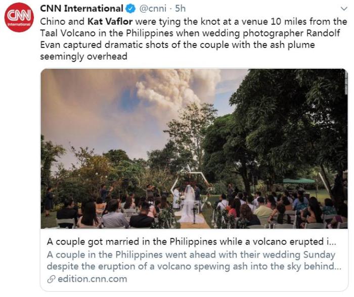 婚礼不停！一对菲律宾新人在火山喷发当天举行婚礼
