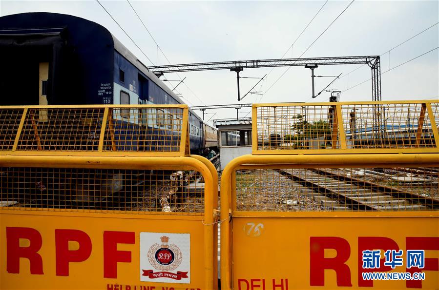 印度：火车车厢改造的新冠隔离点