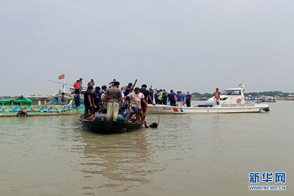 孟加拉国两船相撞致25人死亡