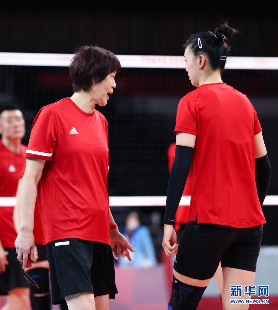 中国女排赛前训练