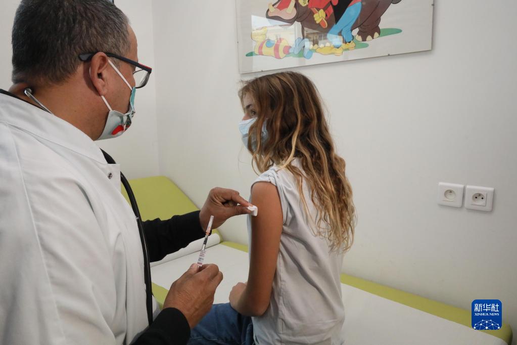 法国向所有5岁至11岁儿童开放新冠疫苗接种