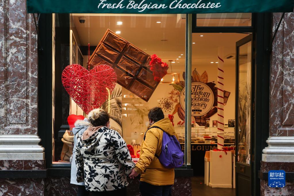 比利时：“情人节”巧克力浪漫上市