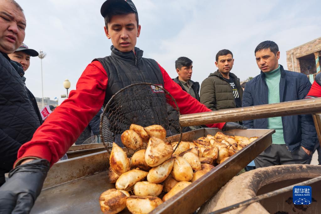 乌兹别克斯坦庆祝纳乌鲁斯节