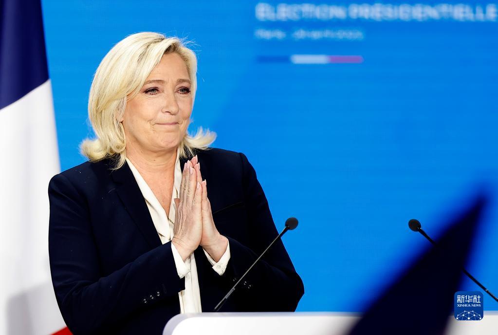 出口民调显示马克龙在法国总统选举中获得连任