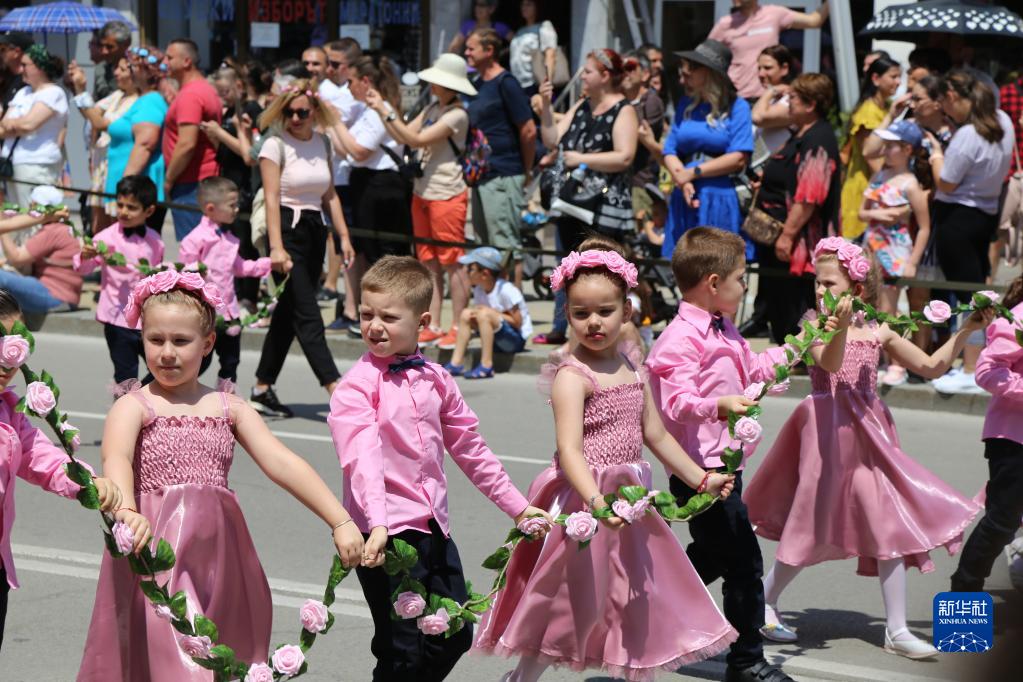 保加利亚欢庆玫瑰节