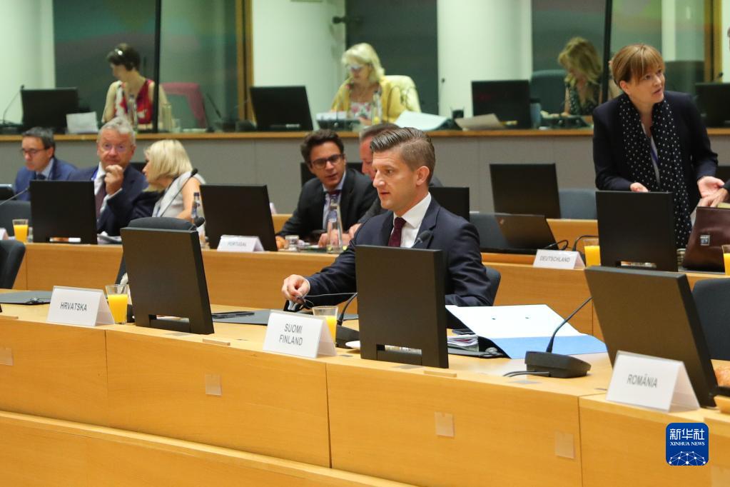 欧盟经济和财政部长会议在比利时布鲁塞尔举行