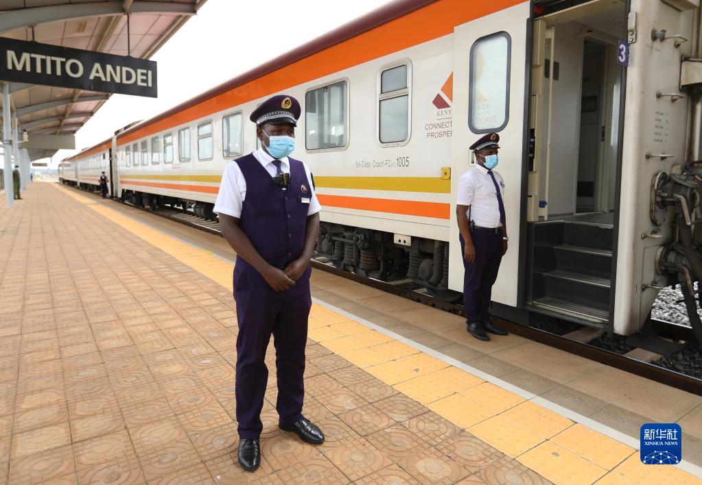 蒙内铁路开BOBVIP体育通5周年——蒙内铁路为肯尼亚人民提供新的就业机会