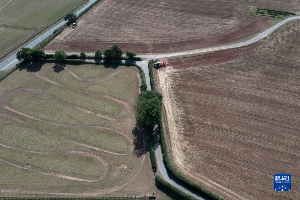 英国：干旱的农田