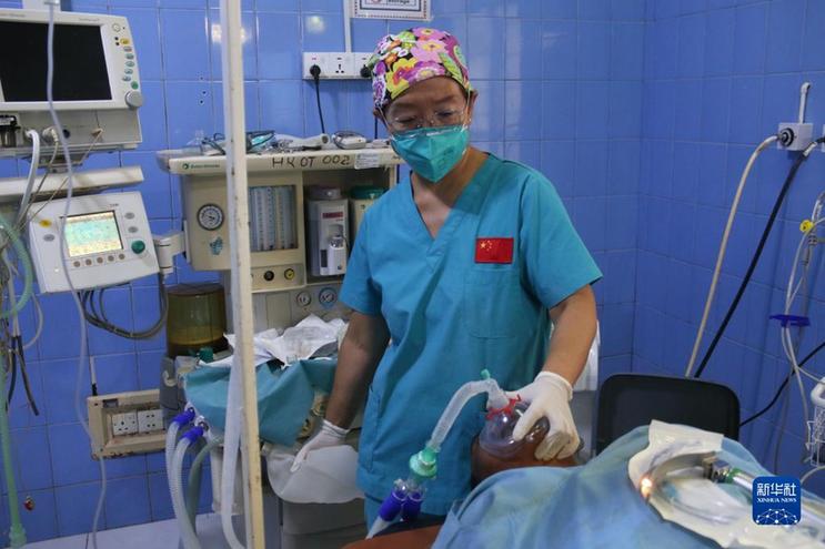 医者仁心 真诚相助——记援助卢旺达的中国医生