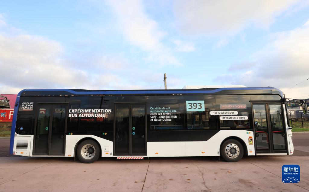 中企造自动驾驶大巴客车将在法国载客运营