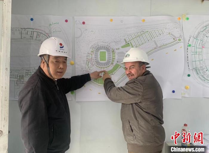 （新春走基层）海外建设者的“云团聚”：去国怀乡又一春