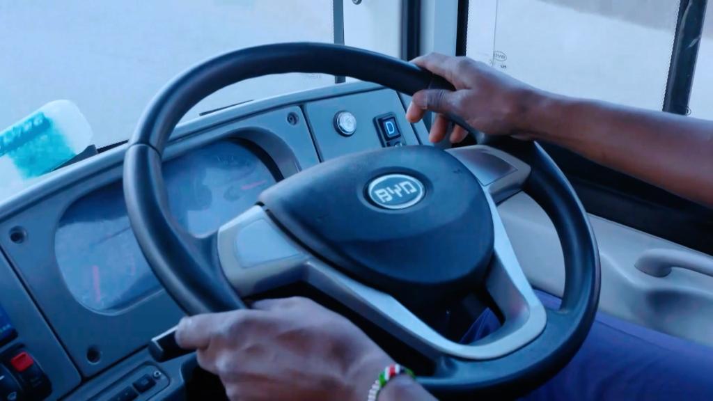 全球连线｜电动巴士中国造 绿色出行肯尼亚