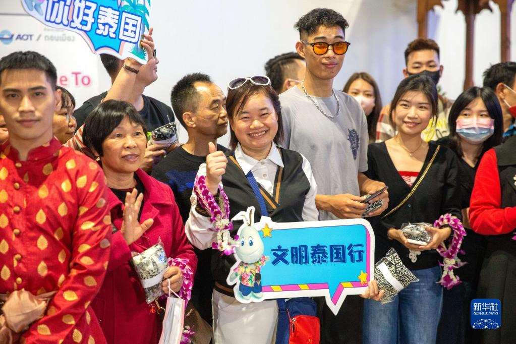 “很开心再次踏入这个微笑国度”——记泰国迎来首批中国出境旅游团