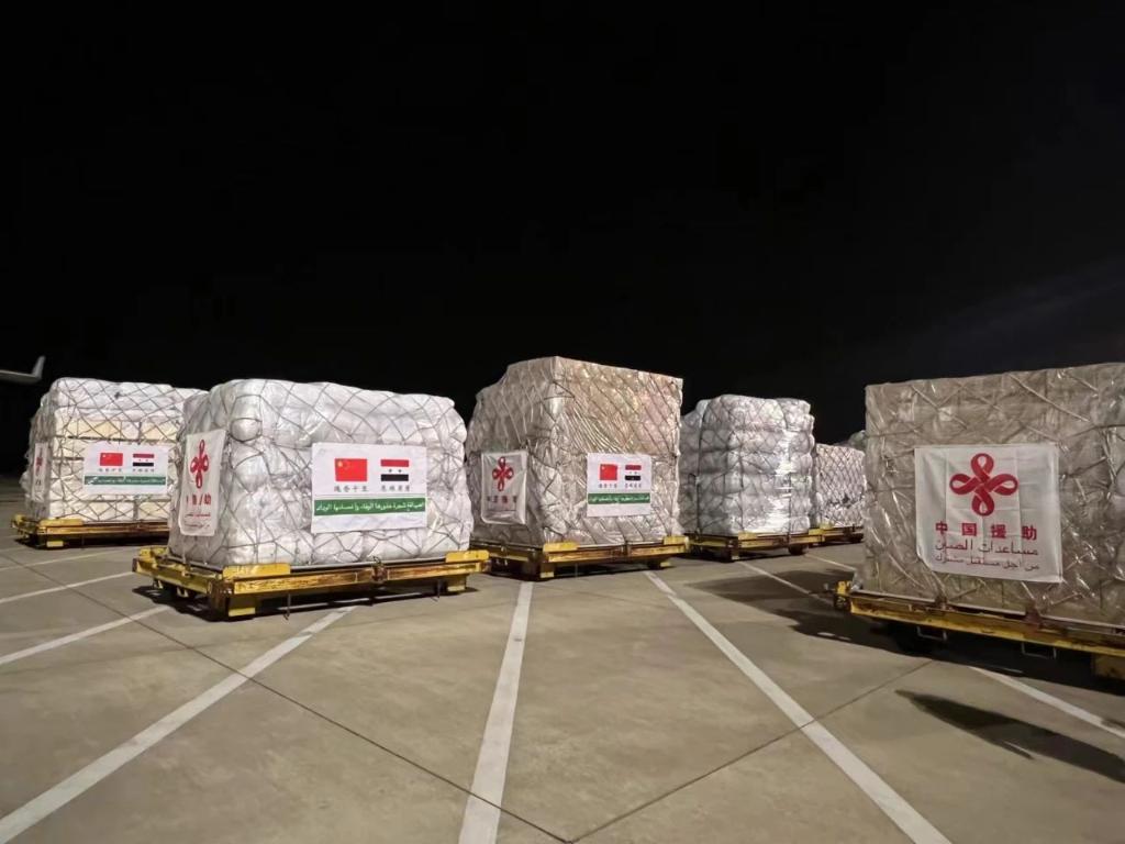 中国政府援助叙利亚抗震救灾人道主义物资启运