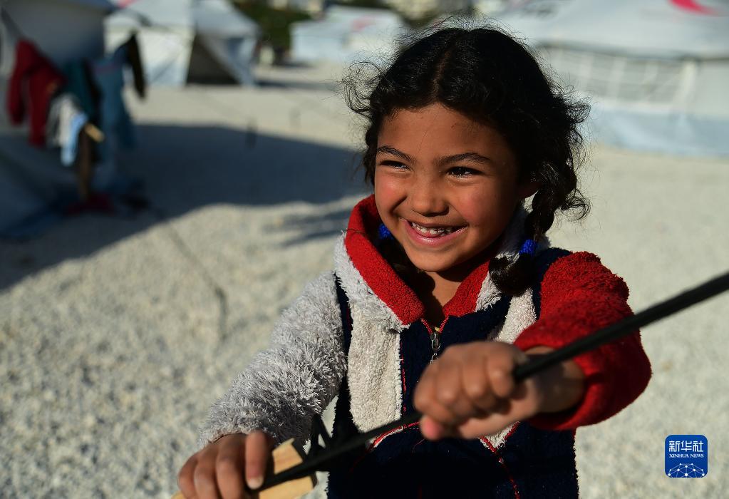 叙利亚杰卜莱：灾民安置营的儿童