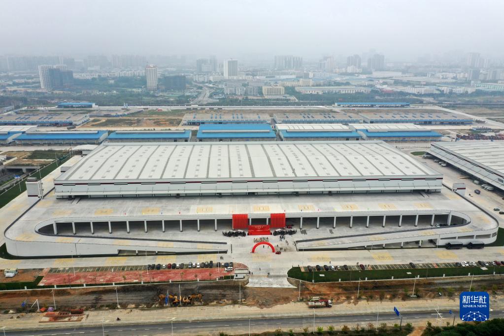 广西南宁国际铁路港建成面向东盟物流分拨中心