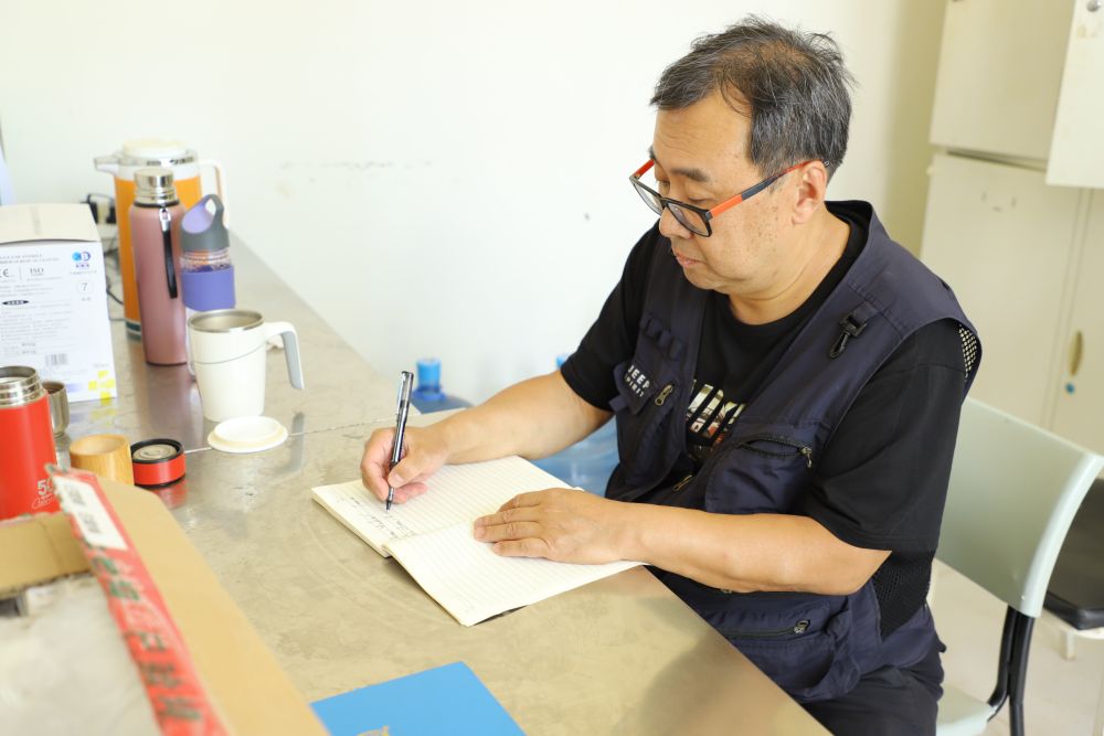 跨越30年，这对医疗队“父子兵”接力援助卢旺达