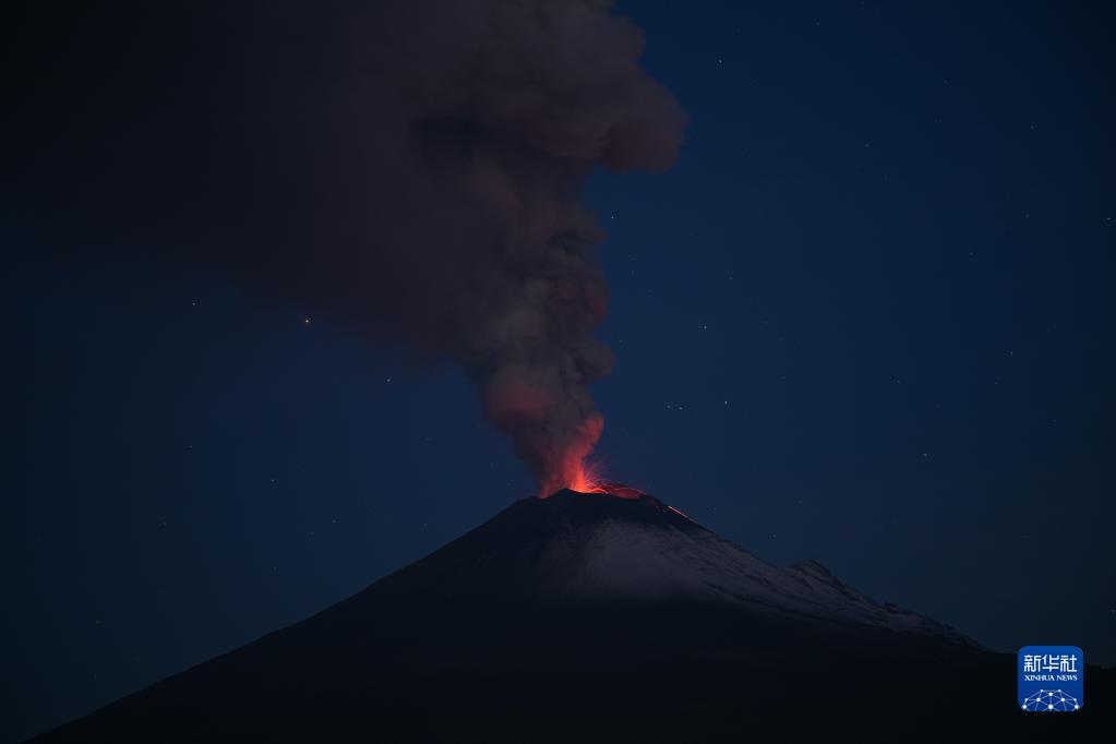 墨西哥波波卡特佩特火山高度活跃