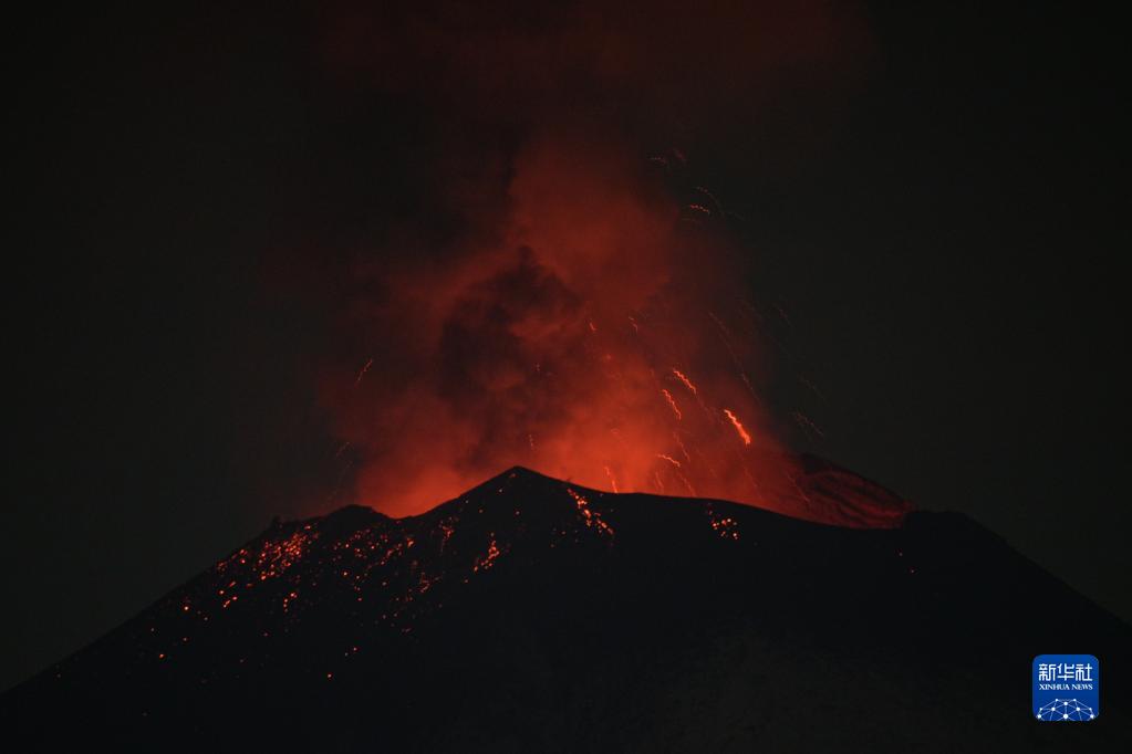 墨西哥波波卡特佩特火山高度活跃