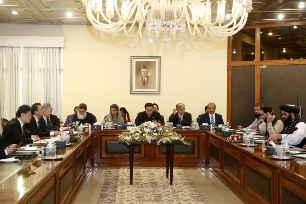吉尔吉斯斯坦前总理：中亚地区通力合作，助力阿富汗持久和平稳定