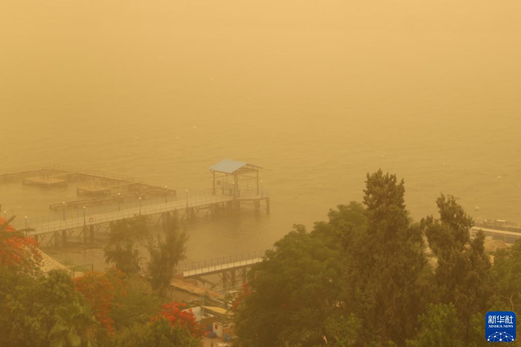 埃及开罗遭遇沙尘暴袭击