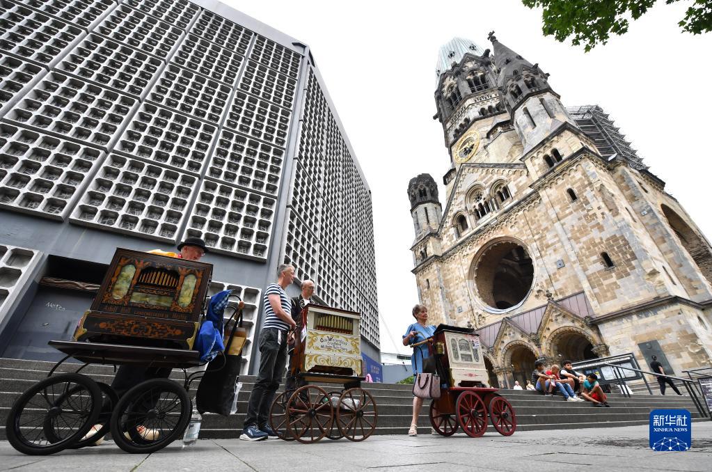 德国柏林举行手摇风琴艺术节