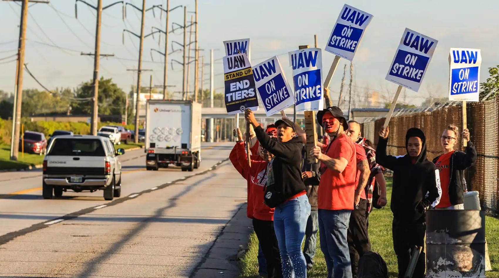 美国车企工人罢工规模进一步扩大