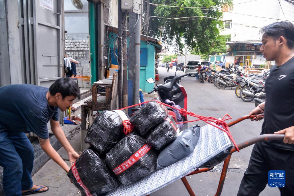 “双十一”购物节在印度尼西亚成为潮流