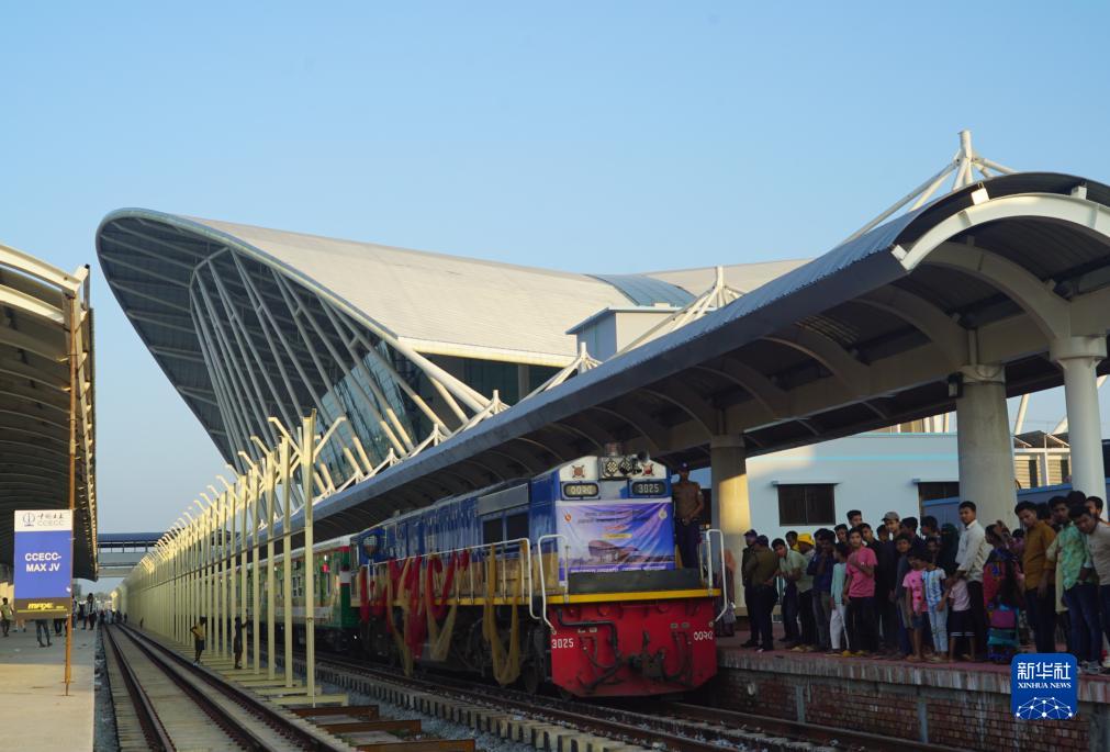 中企承建孟加拉国重要铁路项目举行通车仪式