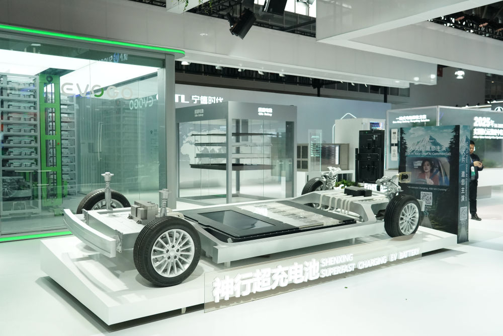 探访首届中国国际供应链促进博览会现场