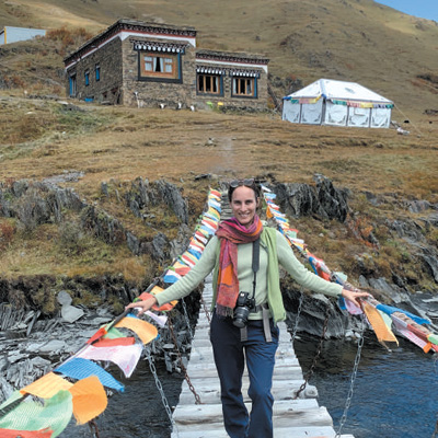 为促进中国发展和国际合作贡献力量