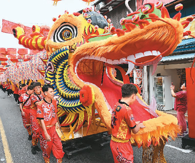 “把中马两国友谊世代传承下去”（侨界关注）